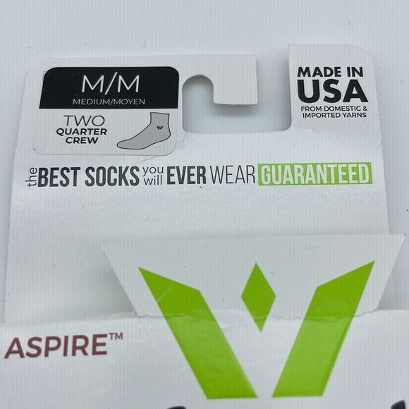 Swiftwick aspire two Quarter Crew Socks White Size Medium New - Picture 3 of 5